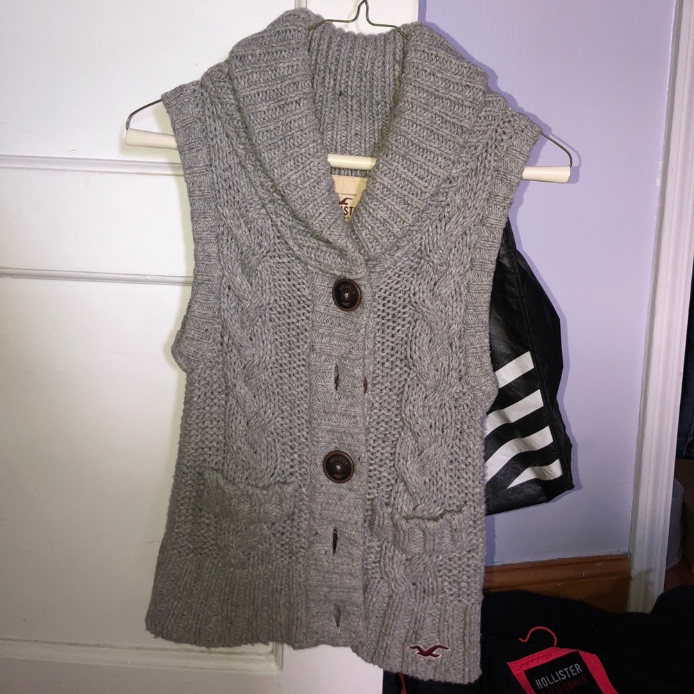 Hollister knit Vest